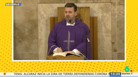 El cura de Valdepeñas manda a sus feligreses a confesarse con el sacerdote nuevo: "Me tenéis aburrido, así os ahorráis calentarme la cabeza" El cura de Valdepeñas manda a sus feligreses a confesarse con el sacerdote nuevo: "Me tenéis aburrido, así os ahorráis calentarme la cabeza"