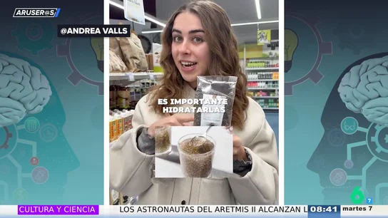 Una experta en microbiota recomienda la chía para mejorar las digestiones: "Forma un gel blandito que ayuda a ir al baño" Una experta en microbiota recomienda la chía para mejorar las digestiones: "Forma un gel blandito que ayuda a ir al baño"