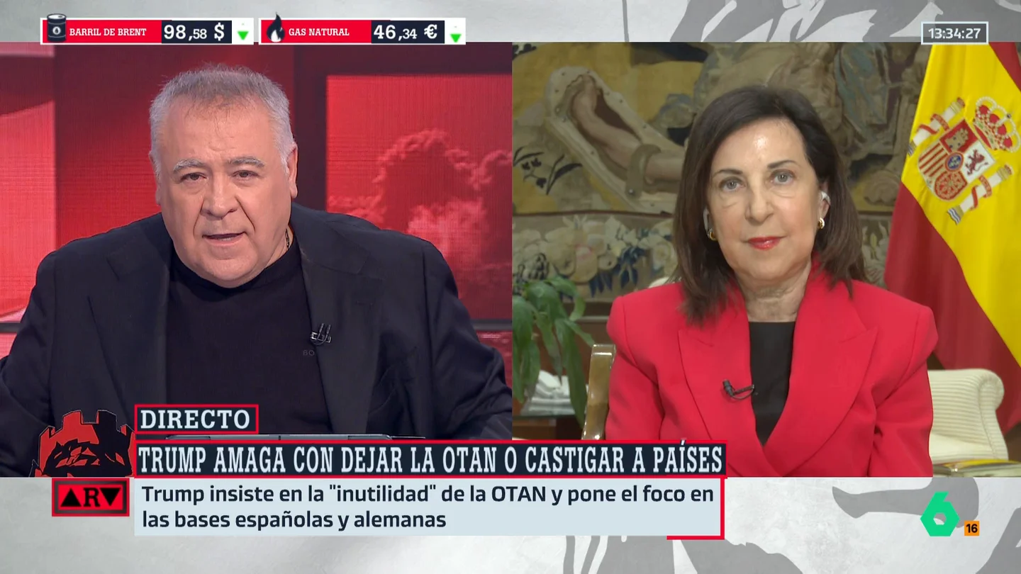 Robles, ante el posible 'castigo' de Trump sobre las bases en España: "No podemos aceptar lecciones ni amenazas de nadie" Robles, ante el posible 'castigo' de Trump sobre las bases en España: "No podemos aceptar lecciones ni amenazas de nadie"