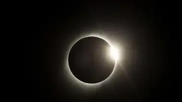 Imagen de archivo de un eclipse total de sol Imagen de archivo de un eclipse total de sol