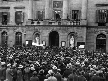 Imagen histórica de la Huelga de La Canadiense en 1919. Imagen histórica de la Huelga de La Canadiense en 1919.