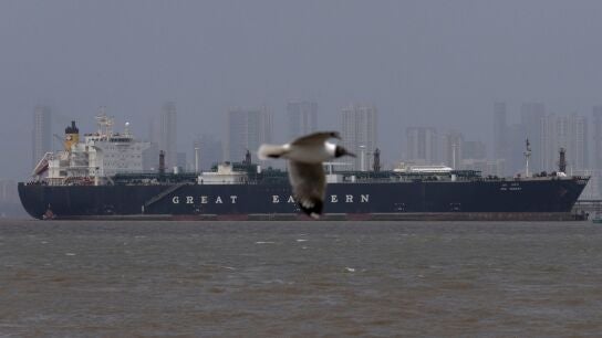 Un buque, en el estrecho de Ormuz