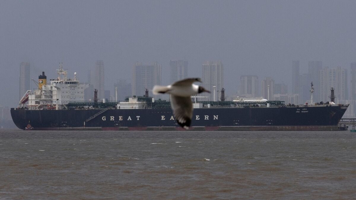 Irán mina Ormuz: los buques, obligados a cruzar un corredor estrecho y de aguas poco profundas