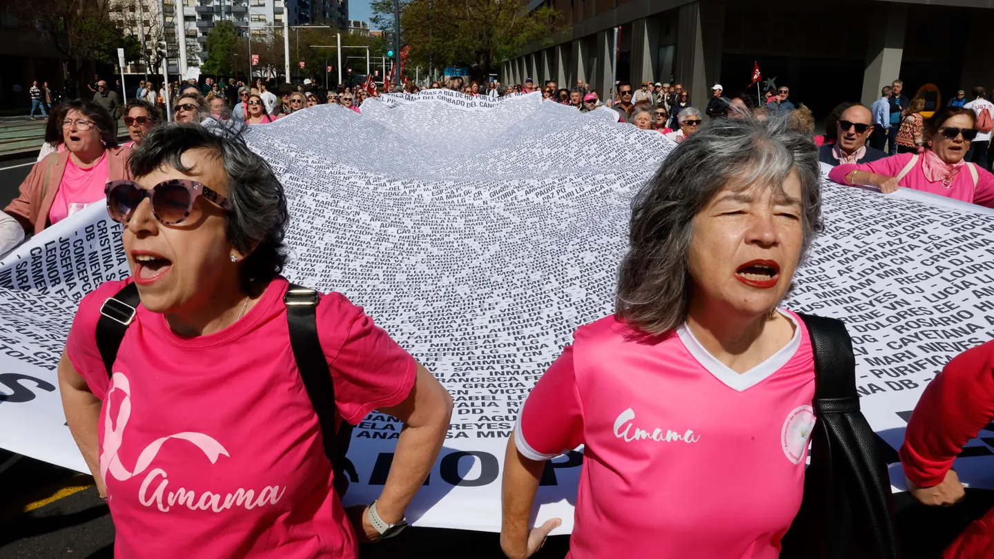 Manifestación por la sanidad pública convocada por la Coordinadora Andaluza de Mareas Blancas, este domingo en Sevilla. Manifestación por la sanidad pública convocada por la Coordinadora Andaluza de Mareas Blancas, este domingo en Sevilla.
