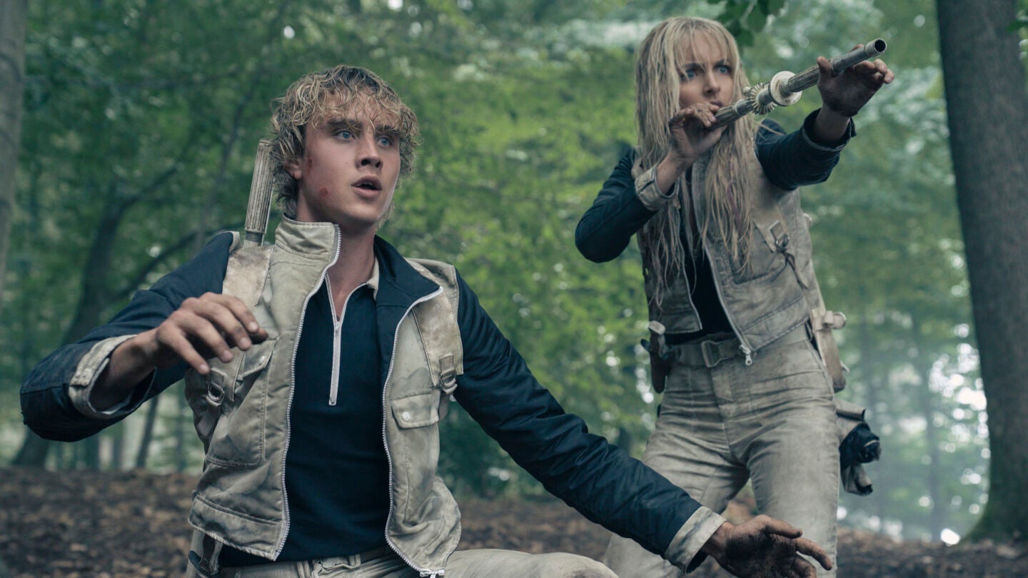 Joseph Zada y McKenna Grace en Amanecer en la Cosecha