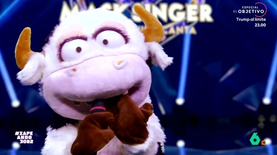 VÍDEO | Ruth Lorenzo acepta el reto de Zapeando: ¿quién se esconde debajo de 'Zapi'? Uno de los zapeadores ha decidio convertirse en Zapi, la mascota del programa, y cantar una canción: 'Tenía tanto que darte' de Nena Daconte. La cantante, que, además, es investigadora de 'Mask Singer' debe descubrir quién es el zapeador enmascarado.