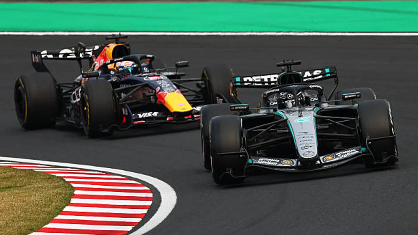 La FIA prohíbe el truco de Mercedes y Red Bull en clasificación Mercedes y Red Bull / Getty