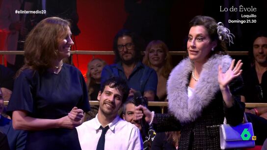 Cristina Gallego se vuelve a convertir en la colaboradora m&aacute;s ultra de El Intermedio. Como denuncia, no ha recibido su invitaci&oacute;n para la fiesta del 20 aniversario del programa que se celebra en el Florida Park de Madrid. 