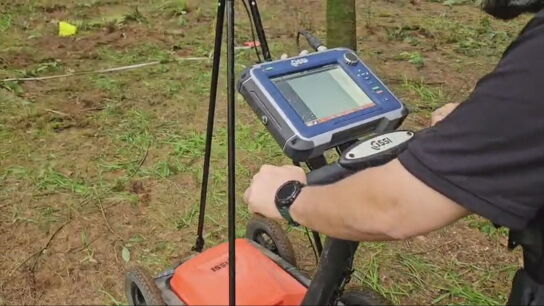 Georradar utilizado en la b&uacute;squeda de Enrique Bol&iacute;var