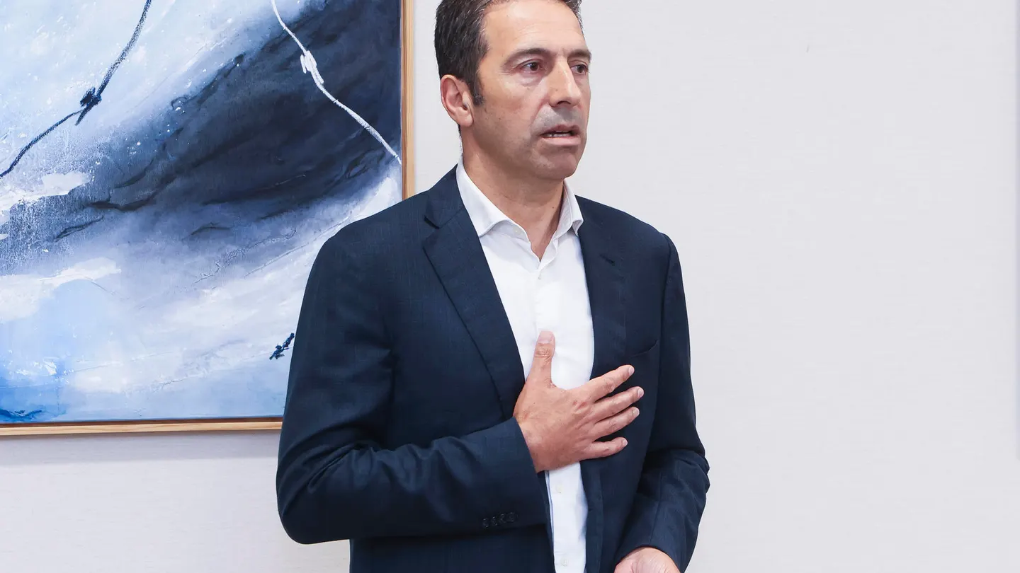 El exconselleiro Villares exige "disculpas" tras archivarse la causa por una presunta agresión sexual a la modelo Paloma Lago El exconselleiro Villares exige "disculpas" tras archivarse la causa por una presunta agresión sexual a la modelo Paloma Lago