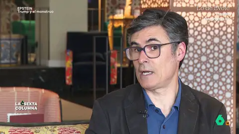 Sandro Pozzi, sobre Aznar: "A raíz de la invasión de Irak, tenía un perfil muy específico establecido en EEUU" El expresidente del gobierno es uno de los políticos que aparece nombrado en los papeles de Epstein desclasificados. Aznar recibió dos paquetes del magnate, uno directamente en la Moncloa y otro en la sede de FAES.