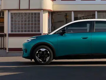 El nuevo Twingo se olvidó de esto, pero el coche urbano para pasar la noche existe y pronto llegará a España El nuevo Twingo se olvidó de esto, pero el coche urbano para pasar la noche existe y pronto llegará a España