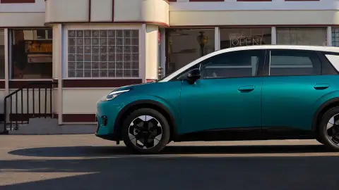 El nuevo Twingo se olvidó de esto, pero el coche urbano para pasar la noche existe y pronto llegará a España El nuevo Twingo se olvidó de esto, pero el coche urbano para pasar la noche existe y pronto llegará a España