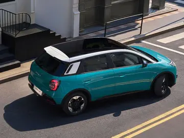 El coche urbano que te convencerá por autonomía y espacio viene de China y está a punto de aterrizar en España El coche urbano que te convencerá por autonomía y espacio viene de China y está a punto de aterrizar en España