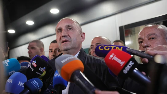 El candidato prorruso Rumen Radev, tras ganar las elecciones legislativas El candidato prorruso Rumen Radev, tras ganar las elecciones legislativas