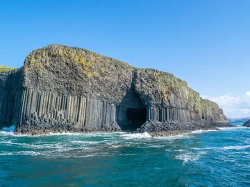 Cueva de Fingal en la Isla de Staffa Cueva de Fingal en la Isla de Staffa