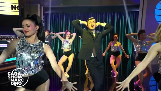 Marc Giró responde con una espectacular actuación al ritmo de 'No cambié' a los que le piden que no cambie en laSexta Marc Giró responde con una espectacular actuación al ritmo de 'No cambié' a los que le piden que no cambie en laSexta