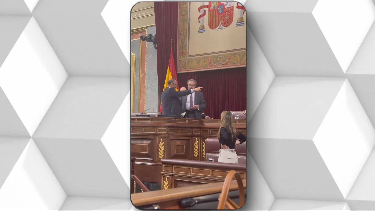 El Congreso busca endurecer el reglamento tras el bochorno de un diputado de Vox frente al 'no' del PP y los de Abascal El Congreso busca endurecer el reglamento tras el bochorno de un diputado de Vox frente al 'no' del PP y los de Abascal