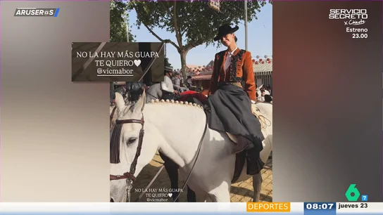 La declaración de amor del novio de Victoria Federica en la Feria de Sevilla: "No se puede ser más guapa" La declaración de amor del novio de Victoria Federica en la Feria de Sevilla: "No se puede ser más guapa"