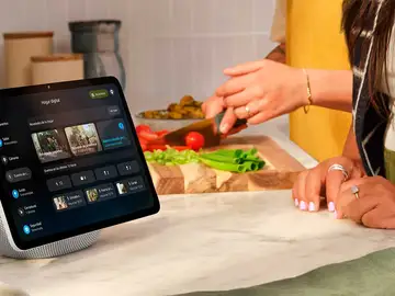 Amazon Echo Show con Alexa+ Amazon Echo Show con Alexa+