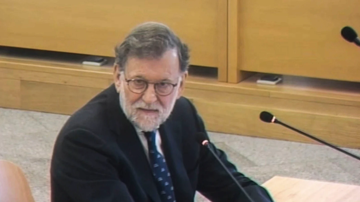 Captura del video de la señal de la Audiencia Nacional, de un momento de la declaración como testigo del expresidente del Gobierno Mariano Rajoy Captura del video de la señal de la Audiencia Nacional, de un momento de la declaración como testigo del expresidente del Gobierno Mariano Rajoy