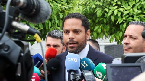 El secretario general de Vox, Ignacio Garriga, atiende a los medios
