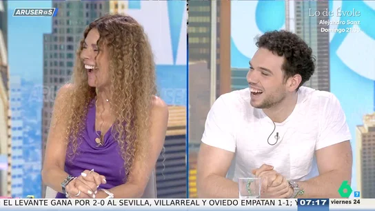 La divertida 'pullita' de Alfonso Arús a Angie Cárdenas tras el viral de las llamadas imposibles de las madres La divertida 'pullita' de Alfonso Arús a Angie Cárdenas tras el viral de las llamadas imposibles de las madres