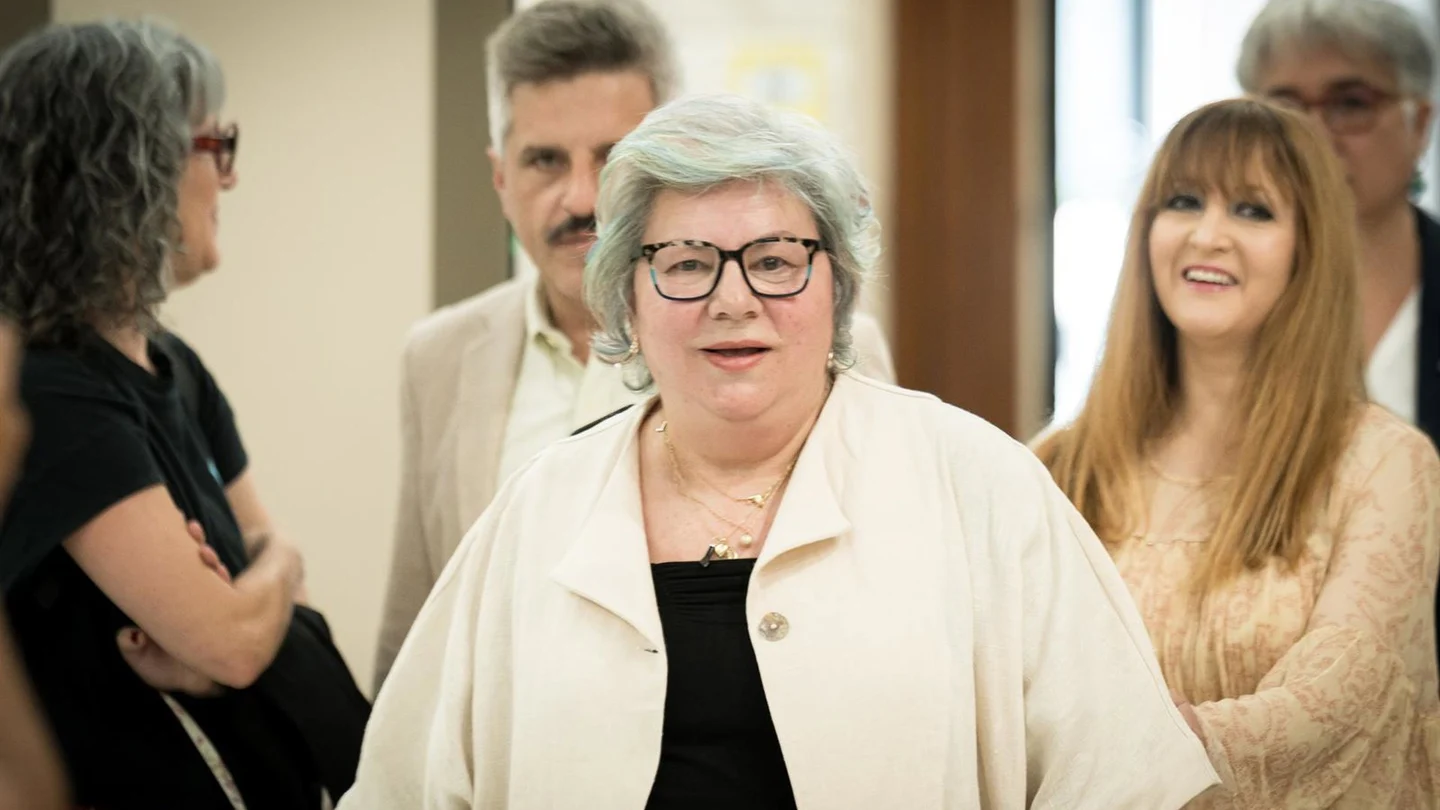 Igualdad homenajea a Dolores Vázquez: "Se cometió una enorme injusticia, fue un linchamiento social e institucional" Igualdad homenajea a Dolores Vázquez: "Se cometió una enorme injusticia, fue un linchamiento social e institucional"