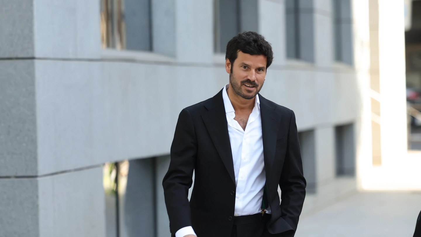 Guillermo Bárcenas, hijo del extesorero del PP Luis Bárcenas, a su llegada este lunes a la Audiencia Nacional para testificar en el juicio del caso Kitchen Guillermo Bárcenas, hijo del extesorero del PP Luis Bárcenas, a su llegada este lunes a la Audiencia Nacional para testificar en el juicio del caso Kitchen