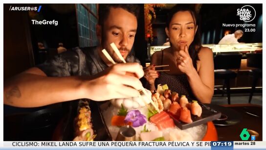 Un youtuber espa&ntilde;ol se gasta m&aacute;s de 1.000 d&oacute;lares cenando en el restaurante de Bad Bunny en EEUU