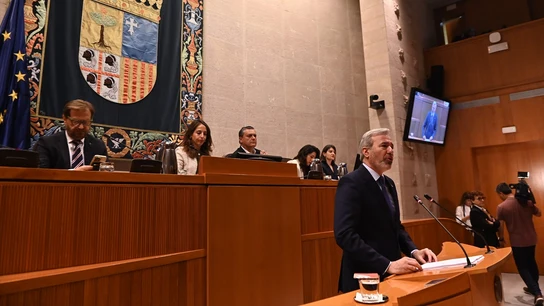 Jorge Azcón en su discurso en el debate de investidura en Aragón Jorge Azcón en su discurso en el debate de investidura en Aragón