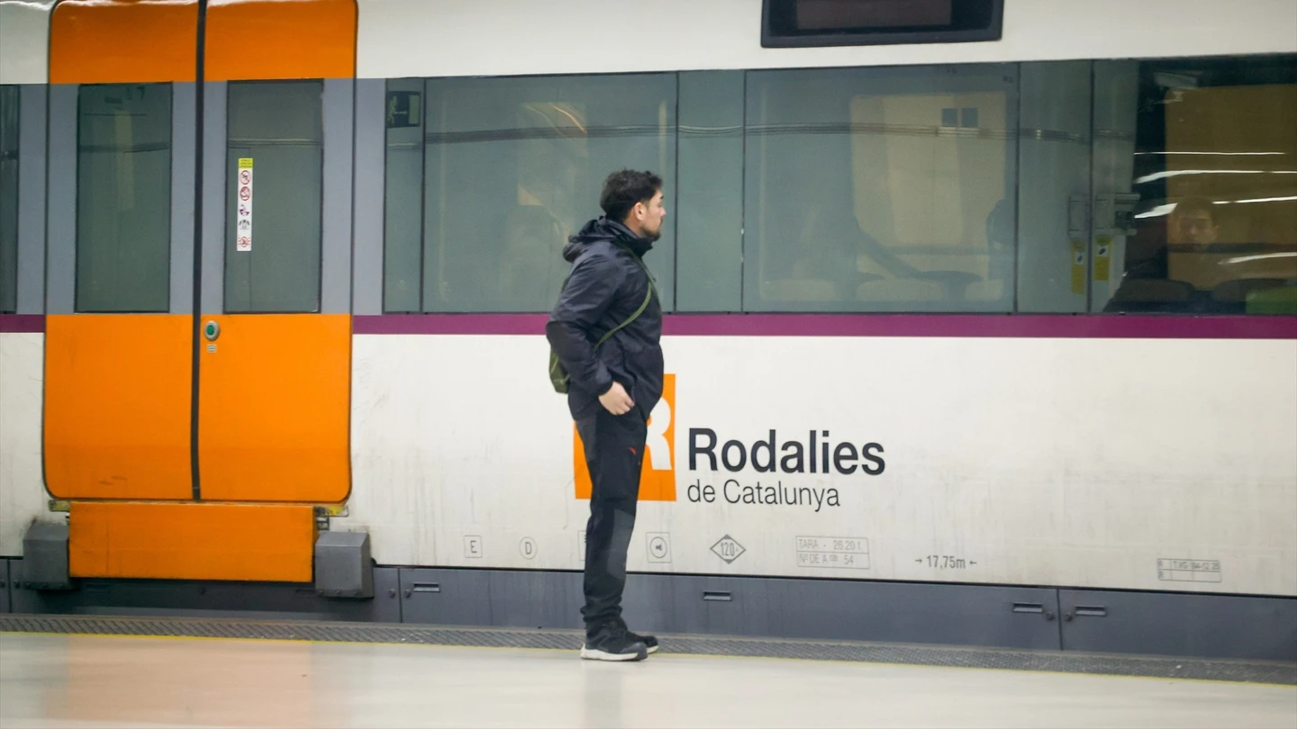 Imagen de archivo de un tren de Rodalies. Imagen de archivo de un tren de Rodalies.