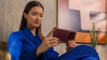 El Motorola Edge 70 Pro llega a Espa&ntilde;a cargado de potencia y con un dise&ntilde;o premium