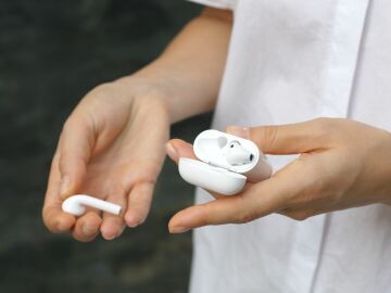Bluesnarfing: &iquest;qu&eacute; es y c&oacute;mo evitar que afecte a nuestros dispositivos?