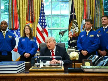 Los astronautas de Artemis II con Donald Trump en la Casa Blanca Los astronautas de Artemis II con Donald Trump en la Casa Blanca
