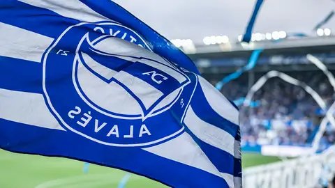 Experiencia Isabel Forner de Airbnb en el estadio de Mendizorroza Experiencia Isabel Forner de Airbnb en el estadio de Mendizorroza