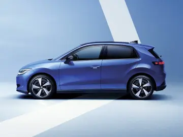 La revolución de Volkswagen empieza y no es con el Golf, sino con otro icono que ya es eléctrico La revolución de Volkswagen empieza y no es con el Golf, sino con otro icono que ya es eléctrico