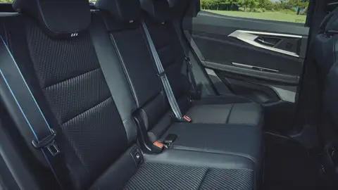 Renault Austral vs. Peugeot 3008: ¿cuál tiene mejor espacio interior? Renault Austral vs. Peugeot 3008: ¿cuál tiene mejor espacio interior?