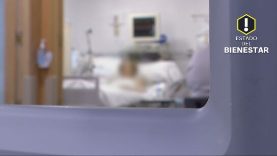 Una mujer, en un hospital