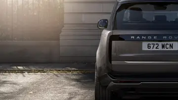 Este Range Rover tiene un sistema de sonido que mejora a muchos festivales de música Este Range Rover tiene un sistema de sonido que mejora a muchos festivales de música