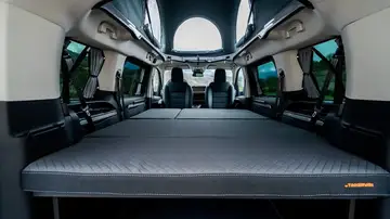 Un monovolumen de Opel convertido en camper por una empresa española Un monovolumen de Opel convertido en camper por una empresa española