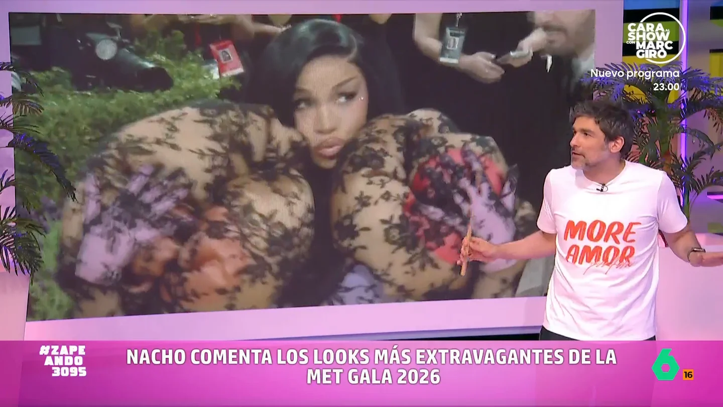 De Katy Perry a Cardi B: Nacho García analiza los looks más extravagantes de la MET Gala 2026 Nueva York, como es habitual, ha acogido uno de los eventos más destacados del mundo de la moda y el zapeador, de nuevo, se convierte en crítico para exponer los estilismos más extraños de la gala.