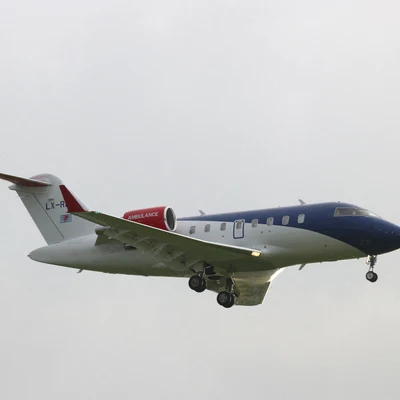 Avión medicalizado transportando a pacientes con hantavirus