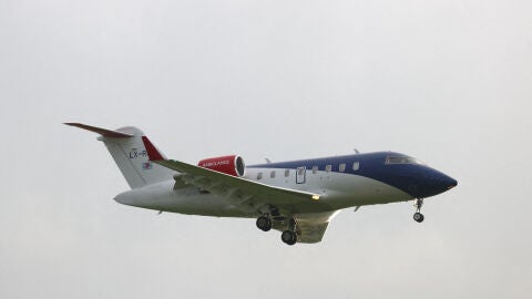 Avi&oacute;n medicalizado transportando a pacientes con hantavirus
