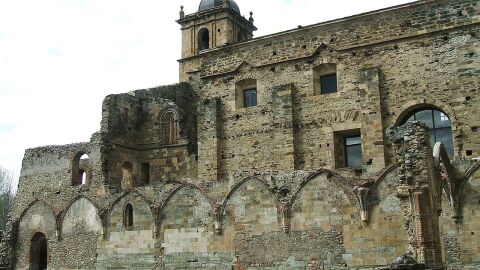 Monasterio de Carracedo