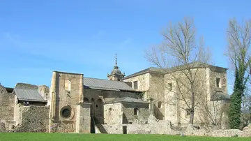 Monasterio de Santa María de Carracedo Monasterio de Santa María de Carracedo