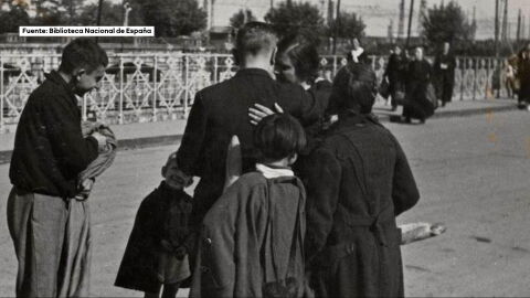 Puente del exilio en Ir&uacute;n: s&iacute;mbolo de las familias que se despidieron para buscar en Francia una vida lejos de la guerra civil