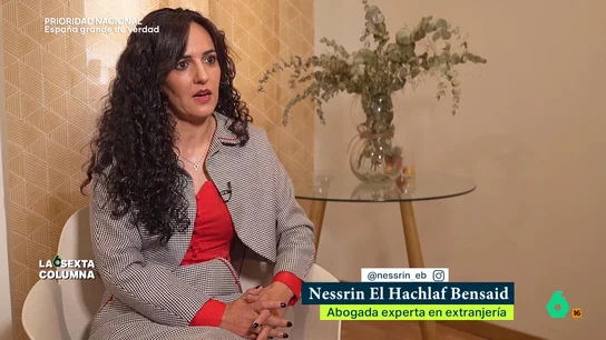 Nessrin El Hachlaf Bensaid, sobre las ayudas para migrantes irregulares: "Cuando llegamos no nos espera Sánchez con un sobre con dinero" La regularización extraordinaria va a permitir a muchos migrantes conseguir su residencia y, de esta manera, comenzar a trabajar de manera legal y desarrollar sus vidas.