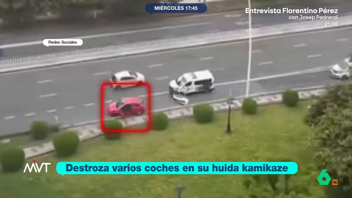 Huida kamikaze en A Coruña: un coche escapa de la policía y choca con varios vehículos