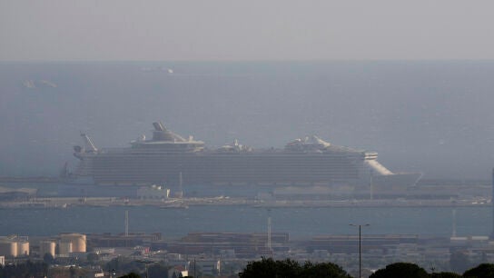 Imagen de archivo de un crucero en el puerto de Marsella, en el sur de Francia.
